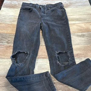 Cute faded black Free People skinny jeans holes 27